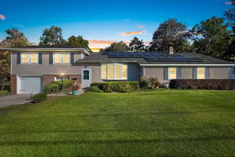 780 Thompson St, Peshtigo, WI 54157