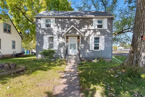 1029 N Baird St, Green Bay, WI 54302