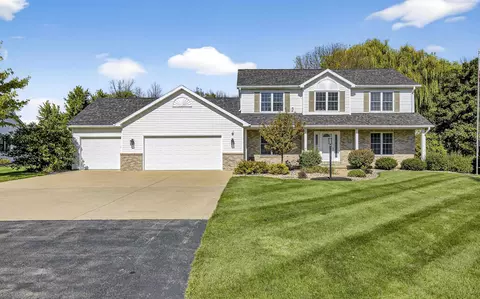 w6434 Comet Lane, Greenville, WI 54942