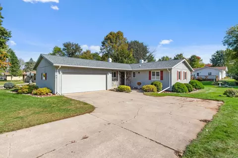 220 Walnut St, Clintonville, WI 54929