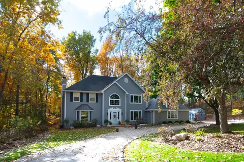 4551 Choctaw Trl, Green Bay, WI 54313