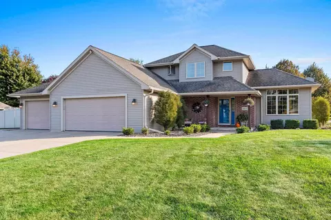 3667 Mighty Oak Trl, Green Bay, WI 54313