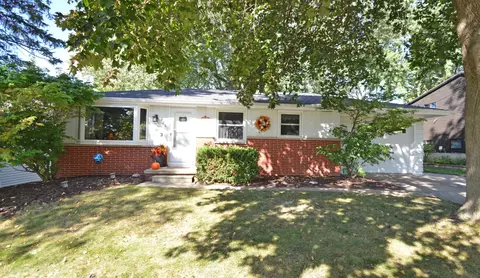 628 Skyline Blvd, Green Bay, WI 54302