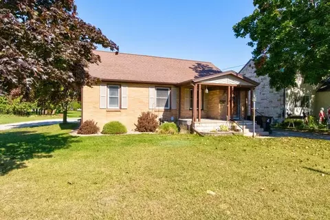 1614 29th Ave, Menominee, MI 49858