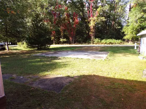 Exterior - 268 E Center St, Redgranite, WI 54970 photo 5 of 5