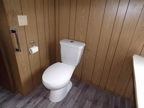 Bath - 268 E Center St, Redgranite, WI 54970 photo 3 of 3