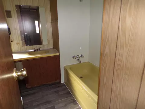 Bath - 268 E Center St, Redgranite, WI 54970 photo 1 of 3
