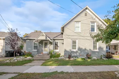 611 N 4th Ave, Sturgeon Bay, WI 54235