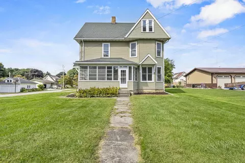 111 N Margaret St, Markesan, WI 53946