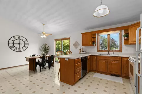 n9188 Kernan Avenue, Appleton, WI 54915 photo 8