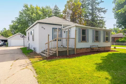 2716 Harrison St, Oshkosh, WI 54901