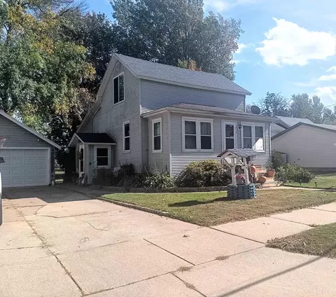 414 N Lafayette St, Shawano, WI 54166