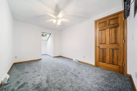 Bedroom - 3339 S Blue Spruce Ln, Appleton, WI 54915 photo 6 of 9