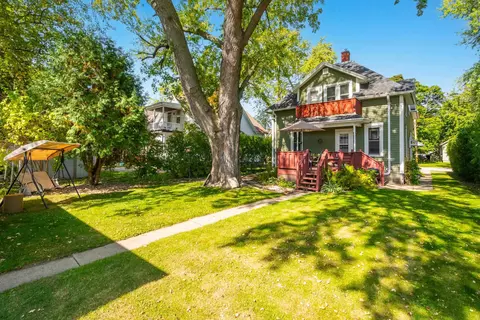 Exterior - 1119 W Lawrence St, Appleton, WI 54914 photo 10 of 12