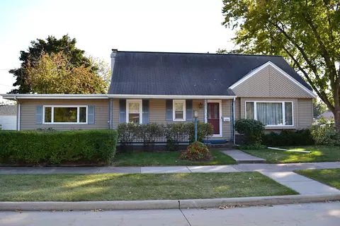655 W 19th Ave, Oshkosh, WI 54902