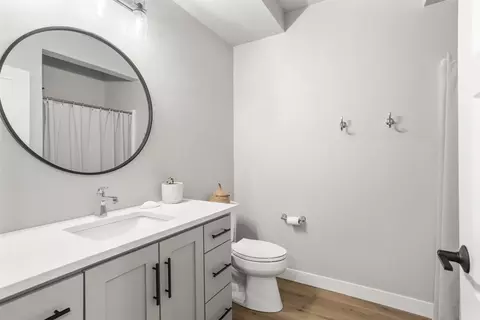 Bath - 4295 N Bountiful Ln, Appleton, WI 54913 photo 4 of 5