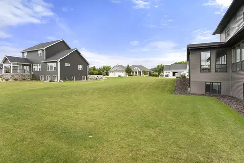 Exterior - 4295 N Bountiful Ln, Appleton, WI 54913 photo 8 of 8