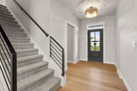 Entry Way - 4295 N Bountiful Ln, Appleton, WI 54913 photo 1 of 4