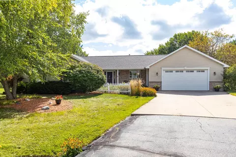 w2567 Ridgebrook Court, Appleton, WI 54915