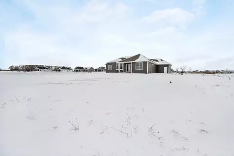 Exterior - 287 Kerrigan Dr, Wrightstown, WI 54180 photo 16 of 19