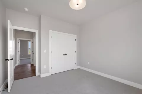 Bedroom - 287 Kerrigan Dr, Wrightstown, WI 54180 photo 4 of 7