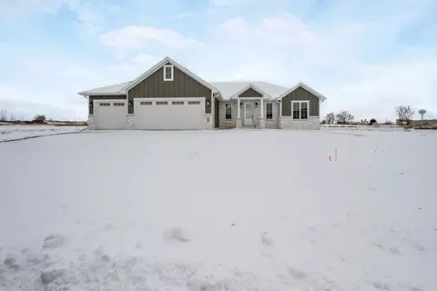 Exterior - 287 Kerrigan Dr, Wrightstown, WI 54180 photo 1 of 19