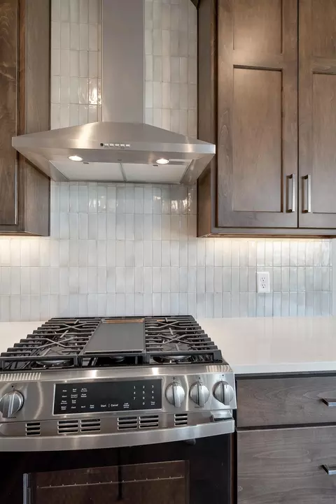 Kitchen - 287 Kerrigan Dr, Wrightstown, WI 54180 photo 5 of 6