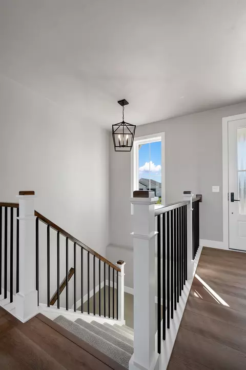 Entry Way - 287 Kerrigan Dr, Wrightstown, WI 54180 photo 9 of 10