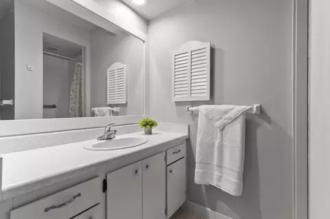 10 Green Bay Ct #105, Appleton, WI 54911 photo 21