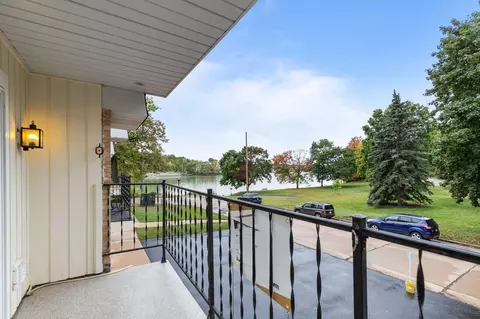 10 Green Bay Ct #105, Appleton, WI 54911 photo 23