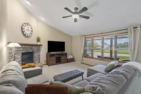 Living - w3092 Whitepine Road, Appleton, WI 54915 photo 1 of 2