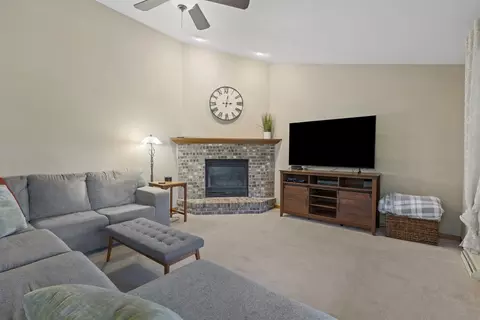 Living - w3092 Whitepine Road, Appleton, WI 54915 photo 2 of 2