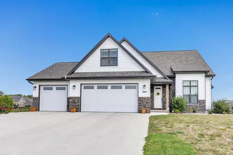 1004 Gulfstream Ct, De Pere, WI 54115