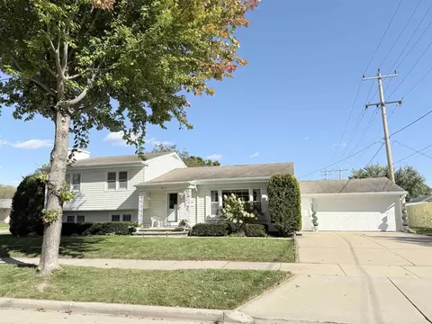Exterior - 2512 N Drew St, Appleton, WI 54911 photo 3 of 3