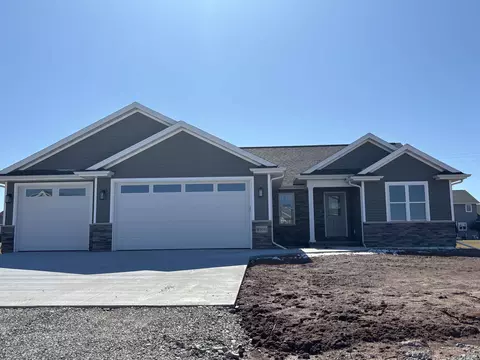 W5041 Blue Heron Circle, Sherwood, WI 54169