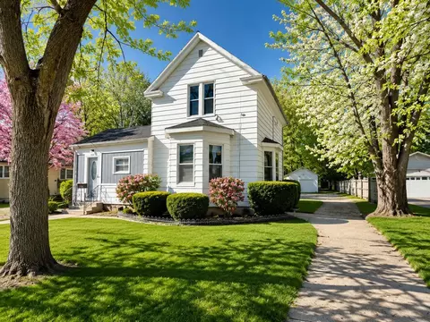 325 N Wisconsin St, Berlin, WI 54923