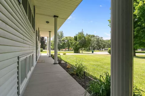 Exterior - 25 S Keller Park Dr, Appleton, WI 54914 photo 3 of 17