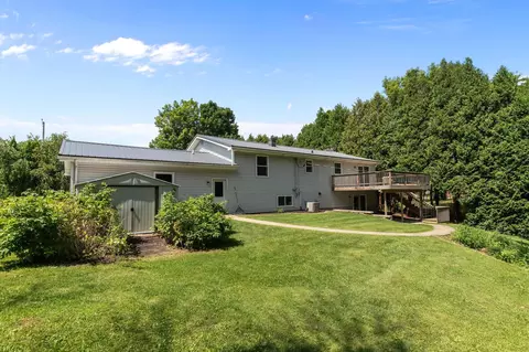 Exterior - 25 S Keller Park Dr, Appleton, WI 54914 photo 8 of 17