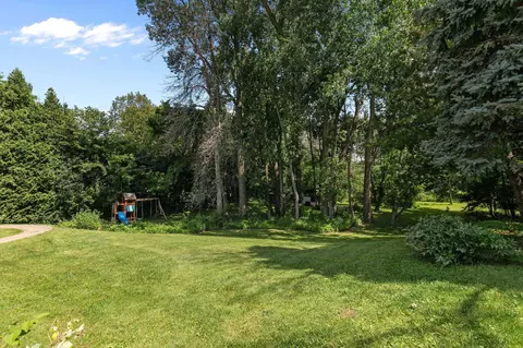 Exterior - 25 S Keller Park Dr, Appleton, WI 54914 photo 10 of 17