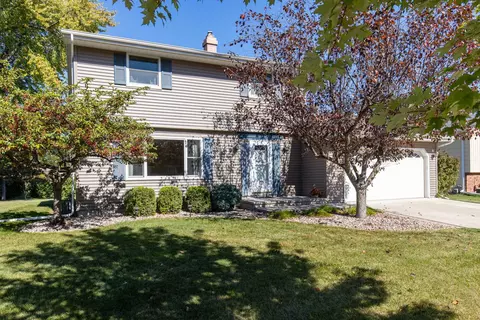 2450 Arcadia Ave, Oshkosh, WI 54904
