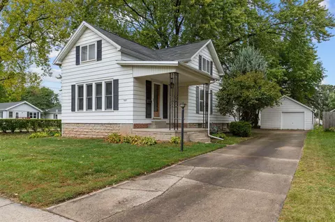 854 Osborn Ave, Oshkosh, WI 54902