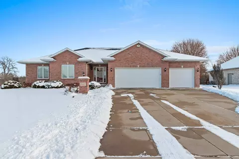 2087 Swanstone Cir, De Pere, WI 54115