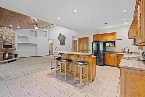 Kitchen - 810 E Riverview Ln, Embarrass, WI 54933 photo 2 of 4
