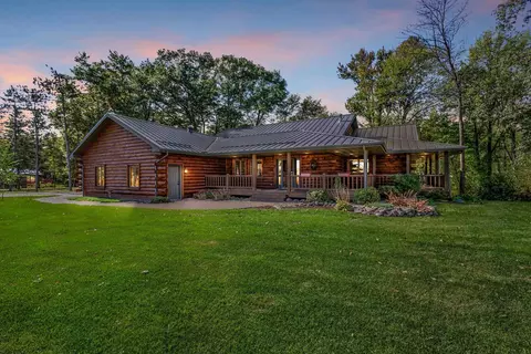 810 E Riverview Ln, Embarrass, WI 54933