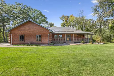 Exterior - 810 E Riverview Ln, Embarrass, WI 54933 photo 4 of 22