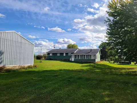 e6094 County Yard Road, Manawa, WI 54949