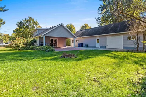 Exterior - 123 High St, Embarrass, WI 54933 photo 8 of 12