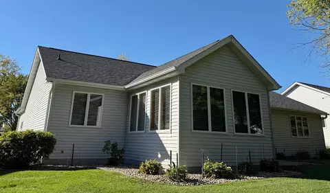 Exterior - 4206 N Marshall Heights Ave, Appleton, WI 54913 photo 5 of 7