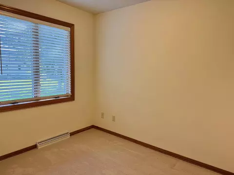 Bedroom - 4206 N Marshall Heights Ave, Appleton, WI 54913 photo 2 of 5