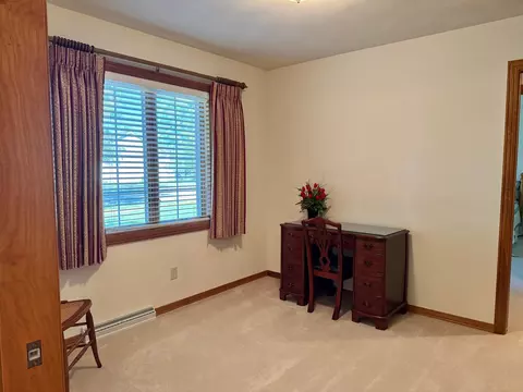 Bedroom - 4206 N Marshall Heights Ave, Appleton, WI 54913 photo 1 of 5